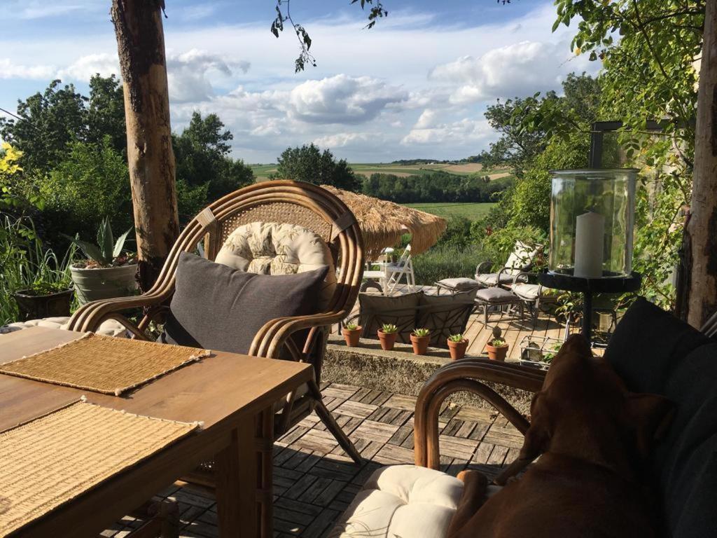 Chez Brown Bed & Breakfast Saint-Thomas-de-Cônac Eksteriør bilde