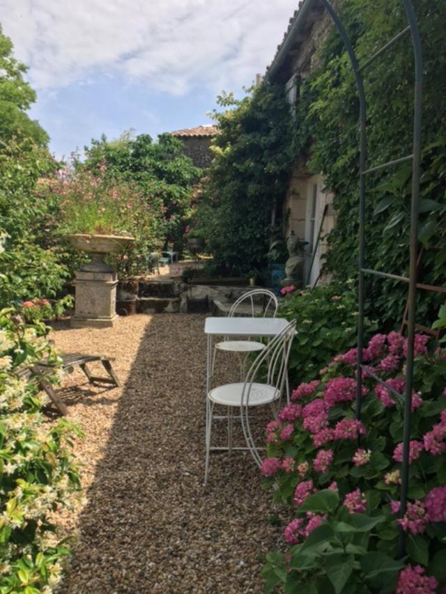 Chez Brown Bed & Breakfast Saint-Thomas-de-Cônac Eksteriør bilde