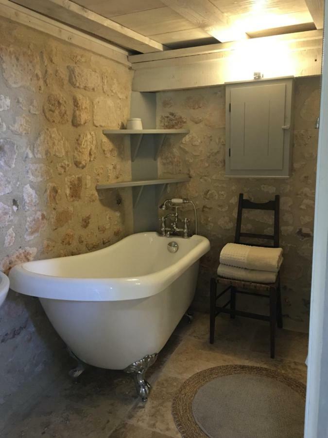 Chez Brown Bed & Breakfast Saint-Thomas-de-Cônac Eksteriør bilde